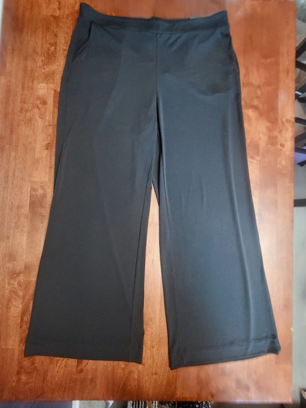 White House Black Market ~ Sz L ~ Wide Leg Pants ~ NWT